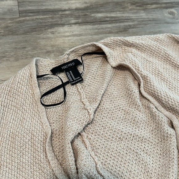 Cardigan - Picture 2 of 3